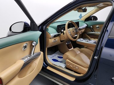صورة 10 لـ 2022 Genesis GV60