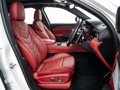 صورة 9 لـ 2025 Maserati GRECALE