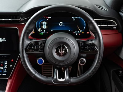 2025 Maserati GRECALE — миниатюра 11