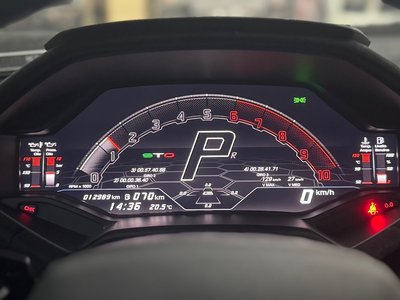 LAMBORGHINI HURACAN - 8