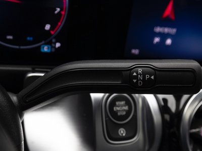 MERCEDES-BENZ GLB - 9