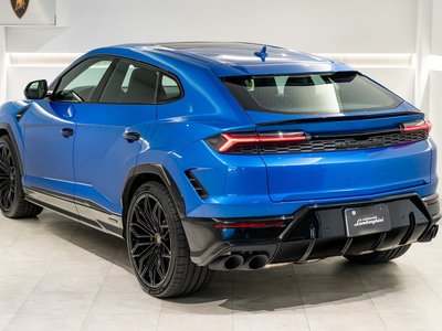 LAMBORGHINI URUS - 7