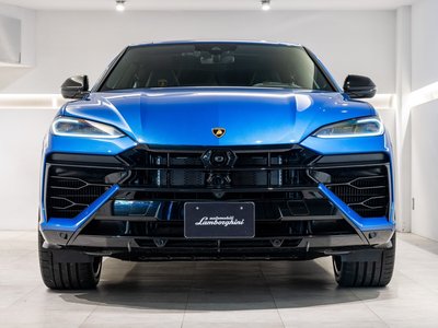 LAMBORGHINI URUS - 4