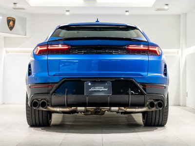 LAMBORGHINI URUS - 5