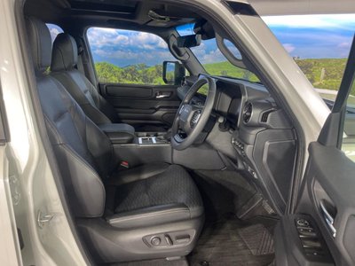 TOYOTA LAND CRUISER 250 - 8