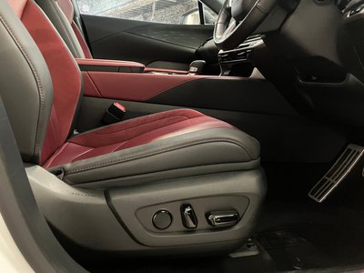 2023 Lexus RX — миниатюра 11
