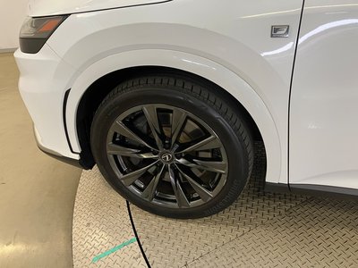2023 Lexus RX — миниатюра 28