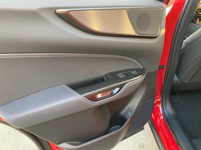 صورة مصغرة 35 لـ 2023 Lexus NX