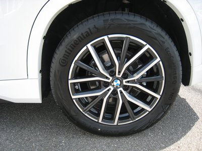 BMW IX1 - 9