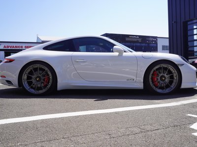 PORSCHE 911 - 4