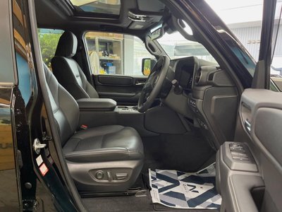 TOYOTA LAND CRUISER 250 - 7