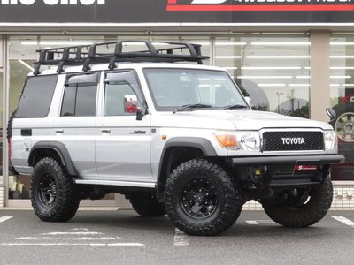 TOYOTA LAND CRUISER - 2