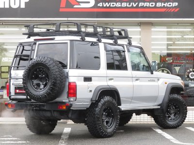 TOYOTA LAND CRUISER - 3