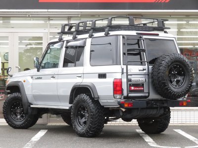 TOYOTA LAND CRUISER - 4