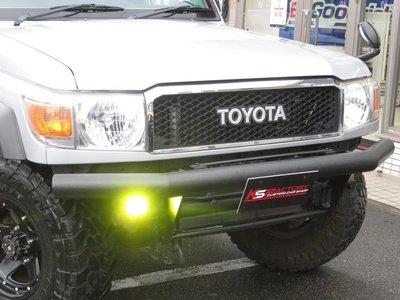 TOYOTA LAND CRUISER - 8