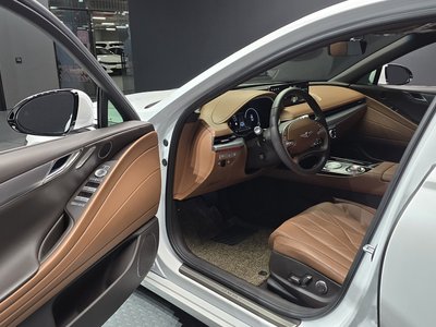 GENESIS G80 (RG3) - 10