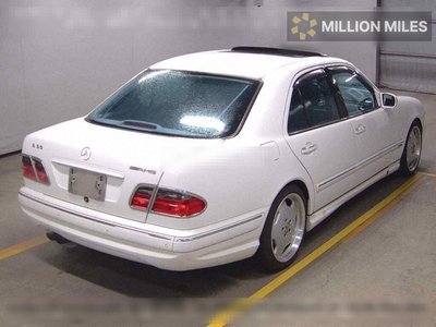 MERCEDES-BENZ E-CLASS - 5