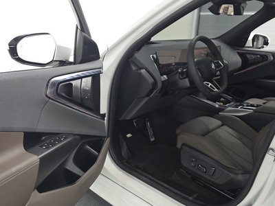 صورة 10 لـ 2025 BMW X3