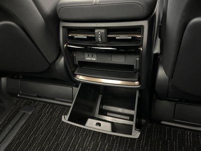 2024 Toyota ALPHARD 缩略图 50