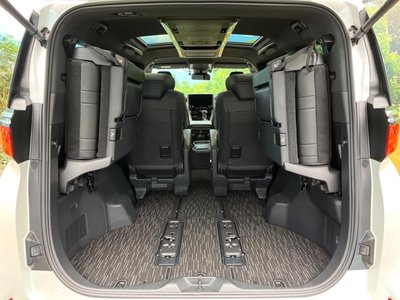 TOYOTA ALPHARD - 10