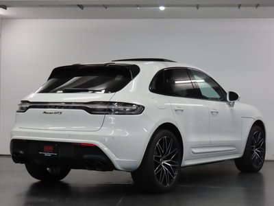 PORSCHE MACAN - 6