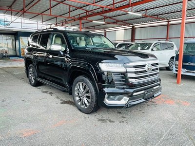 TOYOTA LAND CRUISER 300 - 3