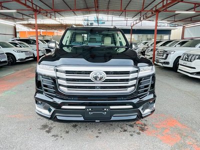 TOYOTA LAND CRUISER 300 - 4