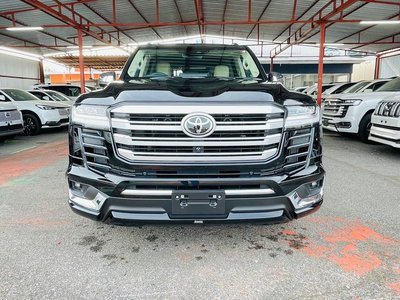 TOYOTA LAND CRUISER 300 - 5