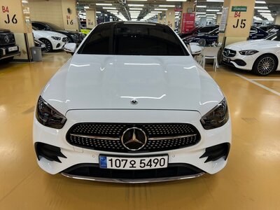 MERCEDES-BENZ E-CLASS - 2