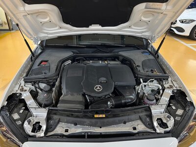 MERCEDES-BENZ E-CLASS - 7