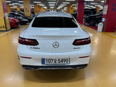 MERCEDES-BENZ E-CLASS - 3