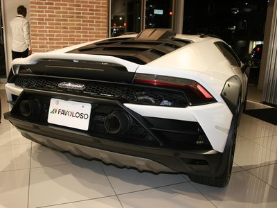 2023 Lamborghini HURACAN — миниатюра 11