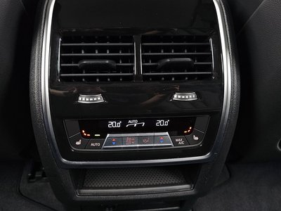 2024 BMW X5 — миниатюра 24