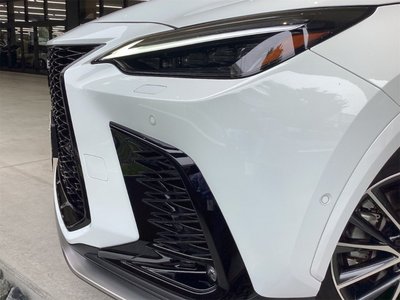 2024 Lexus NX — миниатюра 18