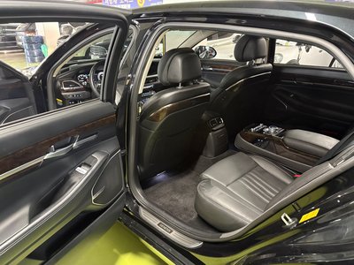 2020 Genesis G90 — миниатюра 11