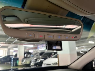 2020 Genesis G90 — миниатюра 18