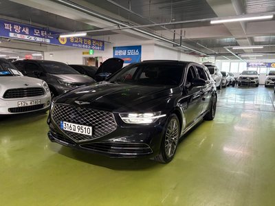 GENESIS G90 - 1