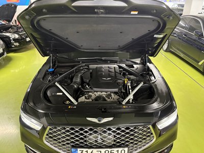 GENESIS G90 - 7