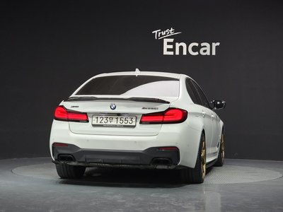 صورة 4 لـ 2020 BMW 5 SERIES