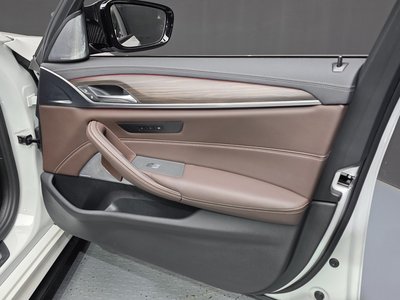 صورة مصغرة 15 لـ 2020 BMW 5 SERIES