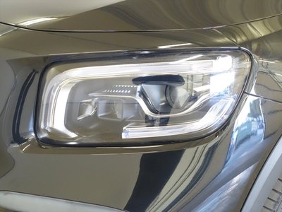 MERCEDES-BENZ GLB - 8