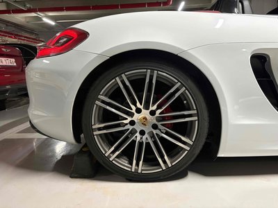 PORSCHE BOXSTER - 10