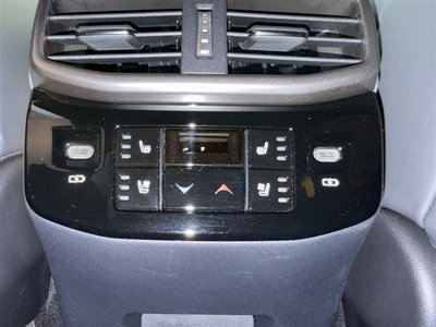 صورة مصغرة 34 لـ 2025 Lexus RX