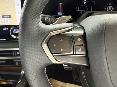 صورة مصغرة 16 لـ 2025 Lexus RX
