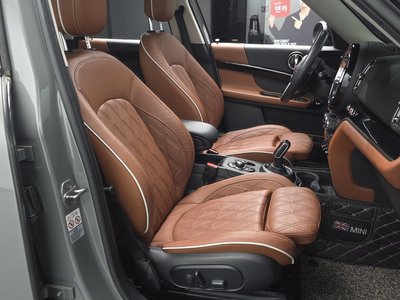 MINI COUNTRYMAN - 10