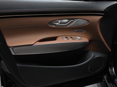 2024 Genesis GV70 — миниатюра 14