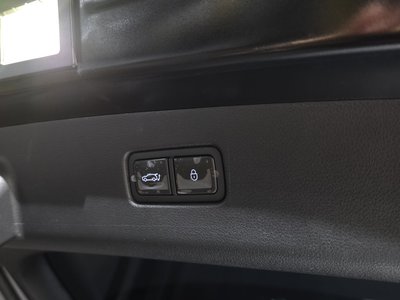 2024 Genesis GV70 — миниатюра 29