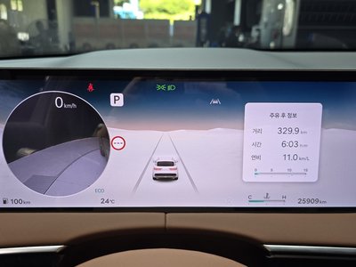 2024 Genesis GV70 — миниатюра 11