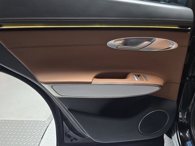 2024 Genesis GV70 — миниатюра 15