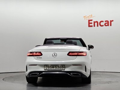 MERCEDES-BENZ E-CLASS - 4